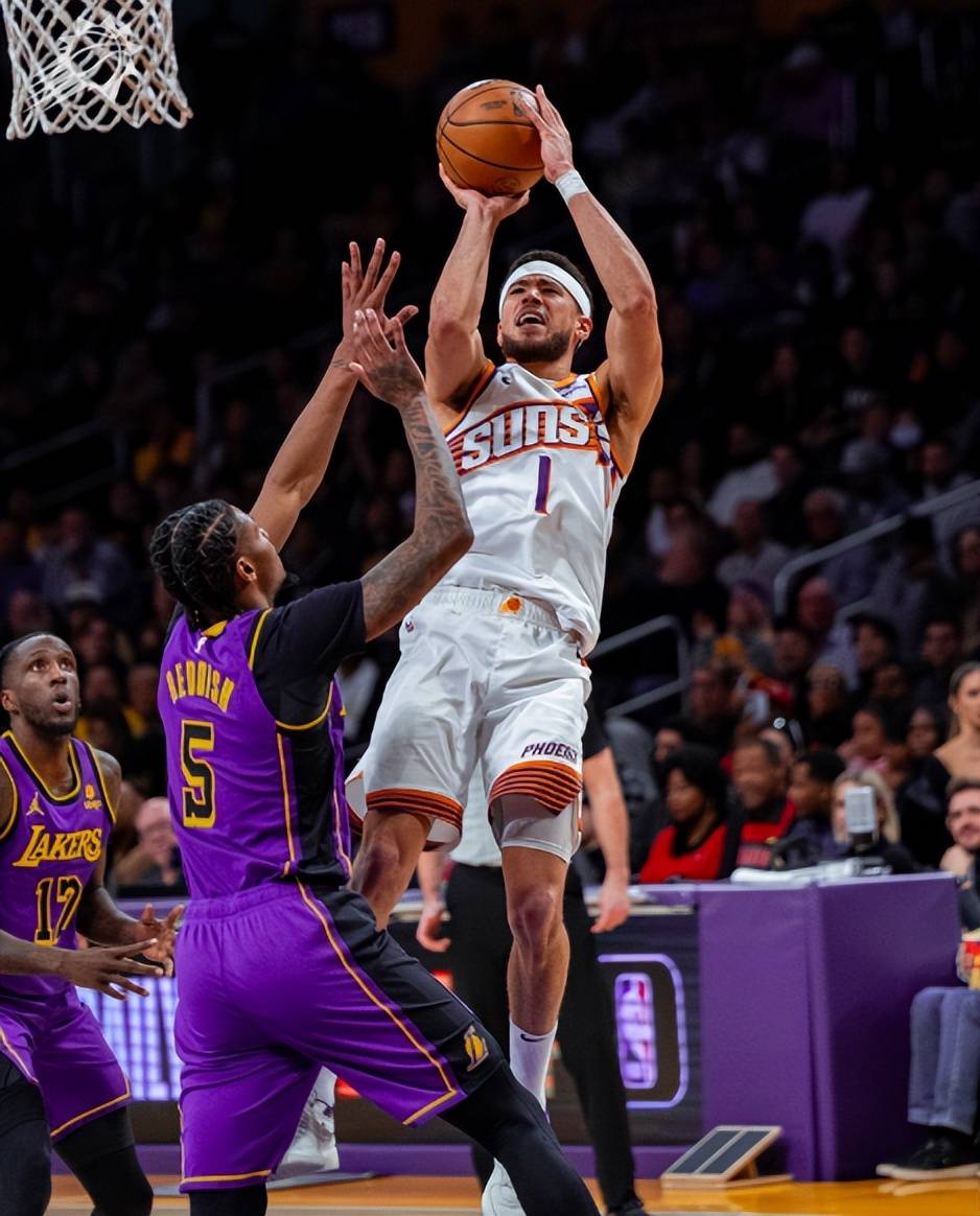 官方网站登录界面-湖人队防守崩盘，惨遭对手狂轰猛炸，准备完全最后今天.-官方网站登录界面